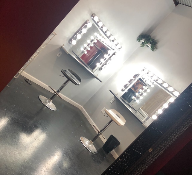 More Photos Of 4719-4731 Stamp Rd, Temple Hills Service For Sale