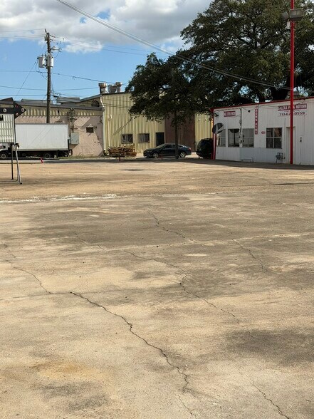 More Photos Of 1706 Clinton Dr, Galena Park Storefront Retail Office For Sale