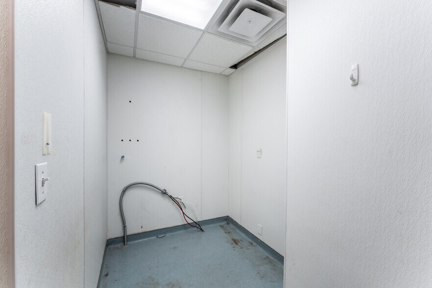 More Photos Of 600 Kennedy Blvd, Union City Apartments For Lease