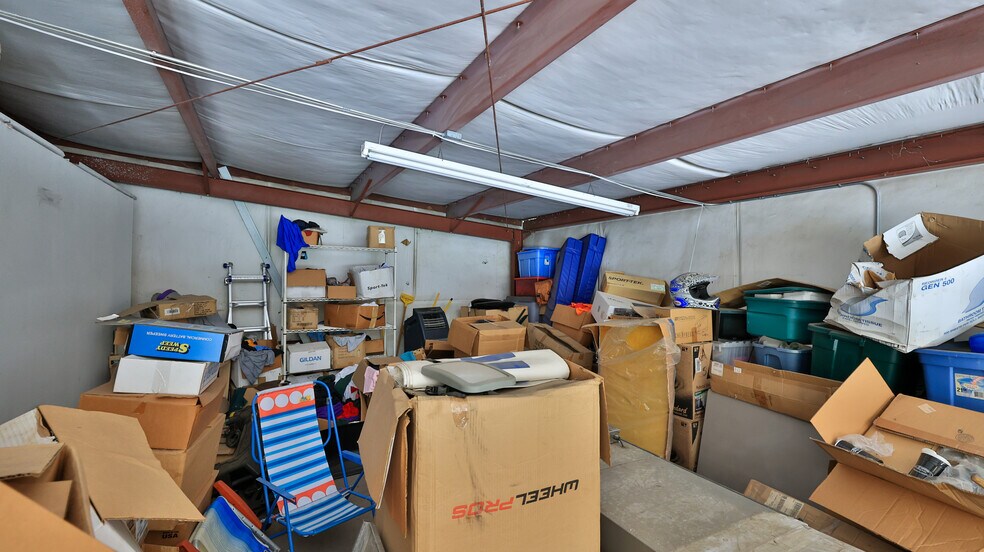 More Photos Of 2390 E International Speedway Blvd, Deland Freestanding For Lease