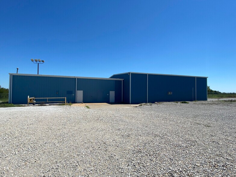 Primary Photo Of 8550 Ferguson Rd, Beggs Warehouse For Lease