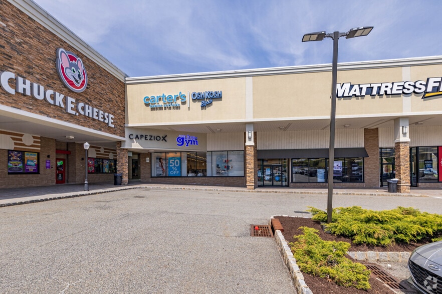 More Photos Of 1595-1659 Rt 23 S, Wayne Unknown For Lease