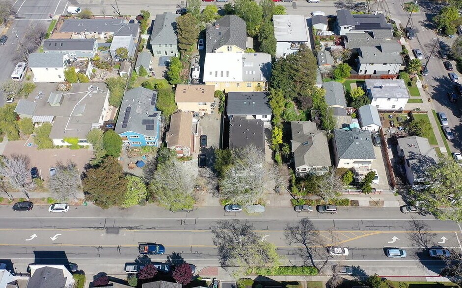 More Photos Of 1817 6th St, Berkeley Apartments For Sale