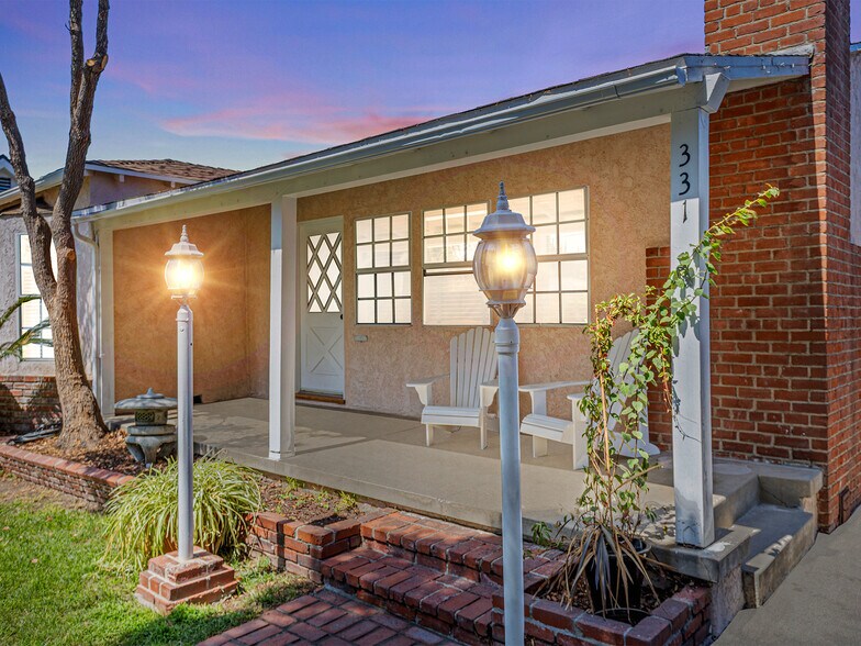 More Photos Of 331 Allen Ave, Glendale Multifamily For Sale