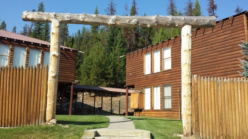 More Photos Of 38600 Highway 12 W, Lolo Hotel For Sale