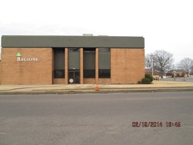 More Photos Of 2052 S Main St, Milan Bank For Lease
