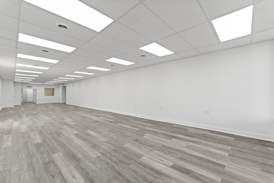 More Photos Of 25611 Van Born Rd, Taylor Freestanding For Sale