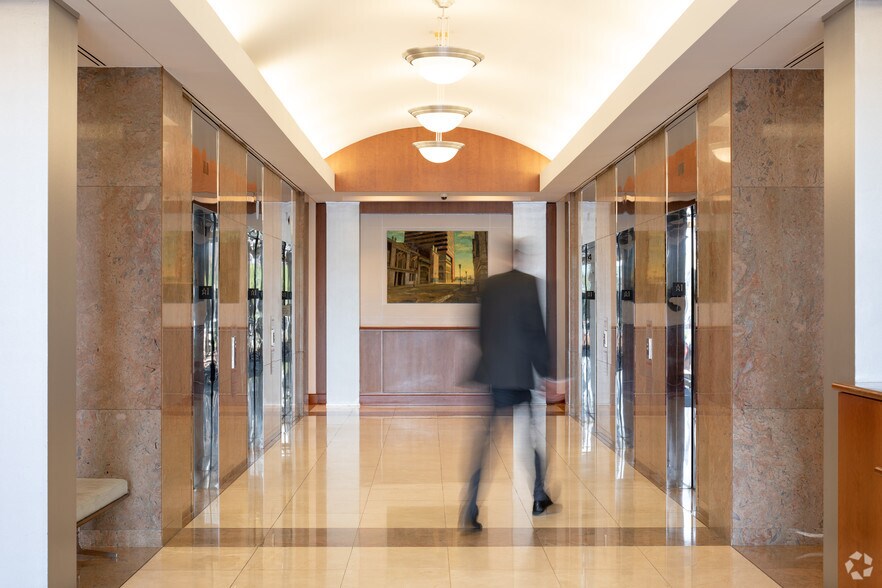 More Photos Of 300 E Lombard St, Baltimore Office Residential For Lease