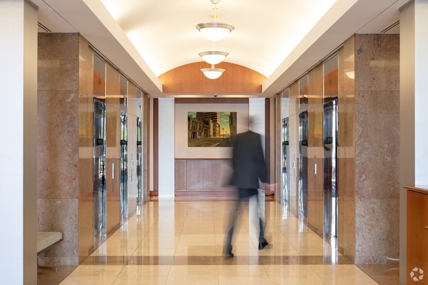 More Photos Of 300 E Lombard St, Baltimore Office Residential For Lease