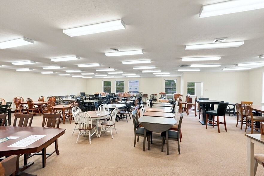 More Photos Of 3506 Memorial Ave, Lynchburg Office For Sale