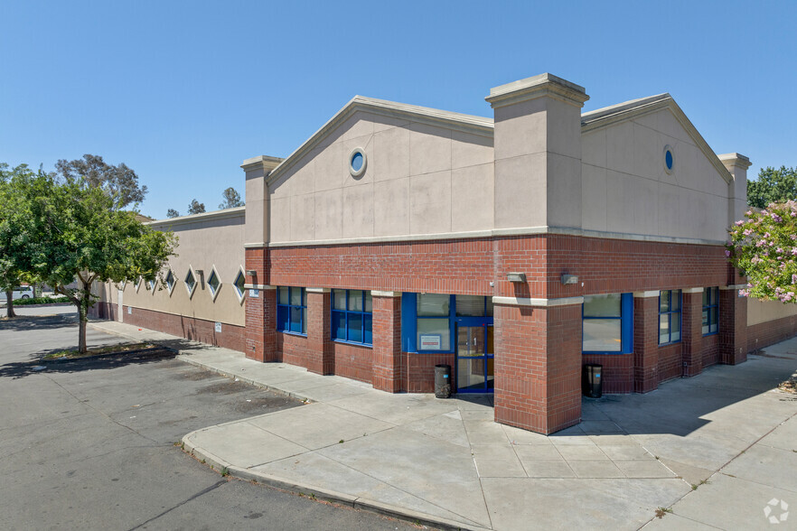 Primary Photo Of 5610 Stockton Blvd, Sacramento Freestanding For Sale