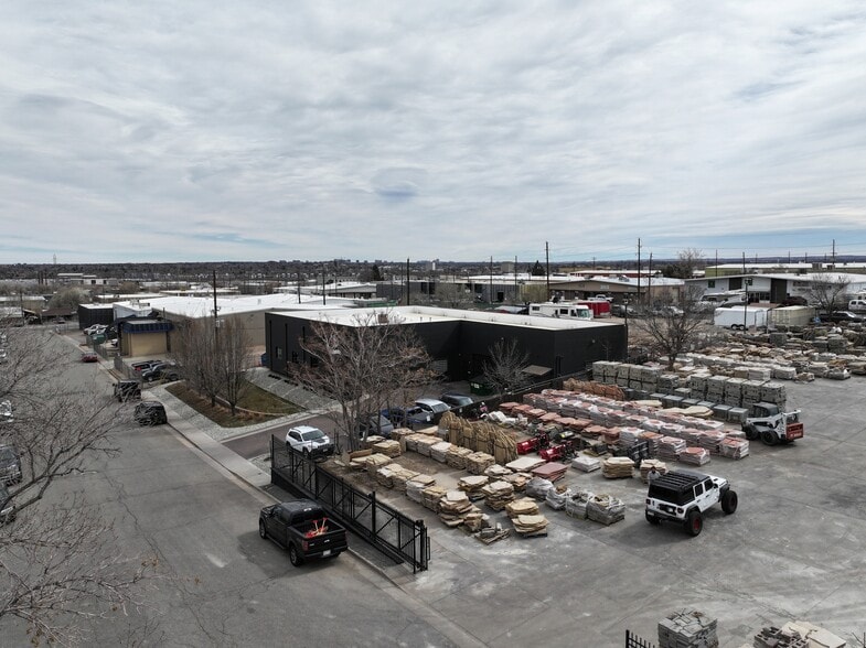 More Photos Of 2192 W College Ave, Englewood Warehouse For Sale