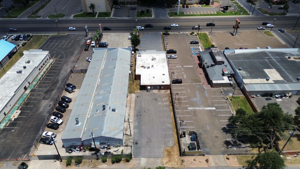 More Photos Of 3619 N 10th St, McAllen General Retail For Lease