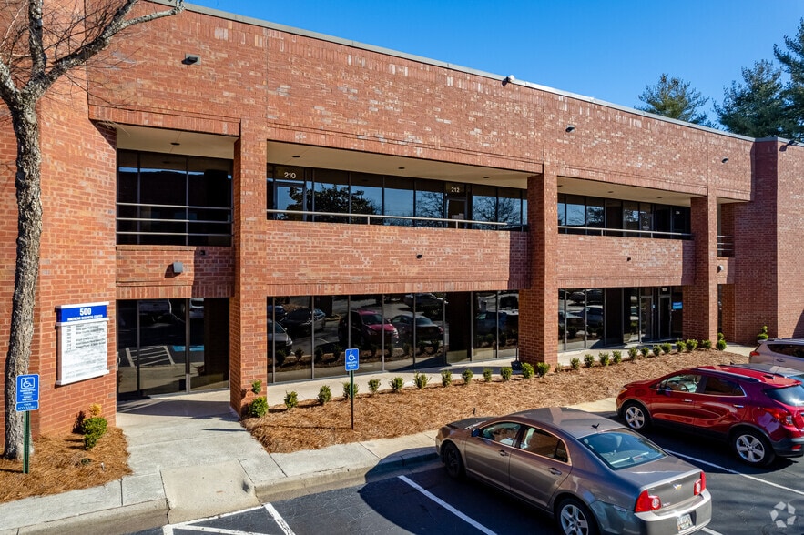 More Photos Of 1395 S Marietta Pky SE, Marietta Unknown For Lease