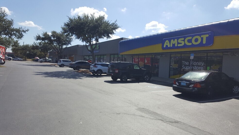 More Photos Of 1727 E Busch Blvd, Tampa Storefront For Lease
