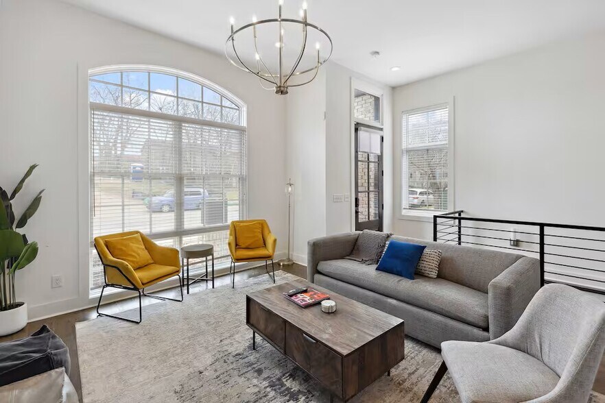 More Photos Of 3206 West End Cir, Nashville Apartments For Sale