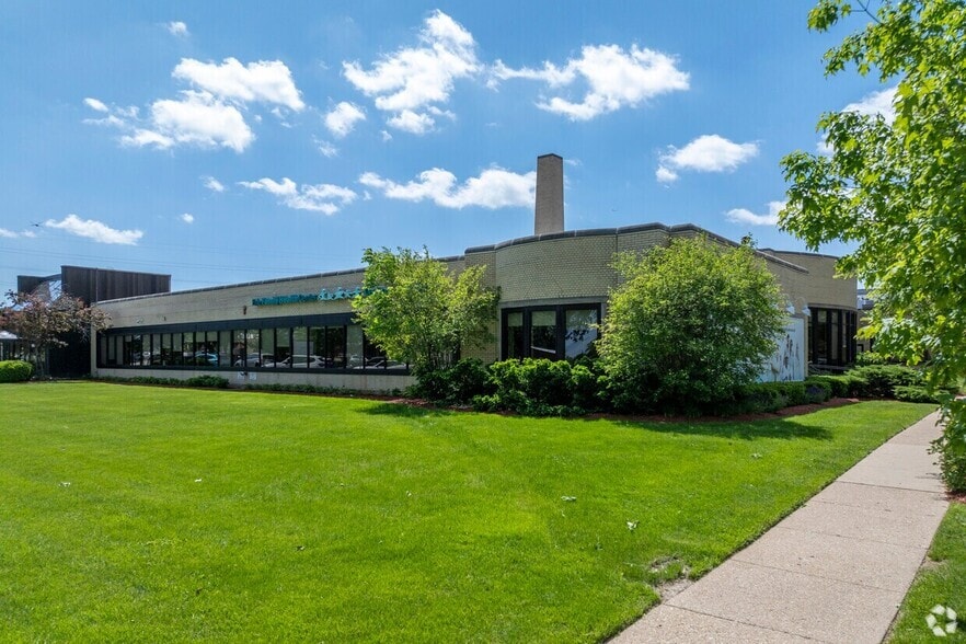 More Photos Of 1265 Hartrey Ave, Evanston Light Manufacturing For Lease