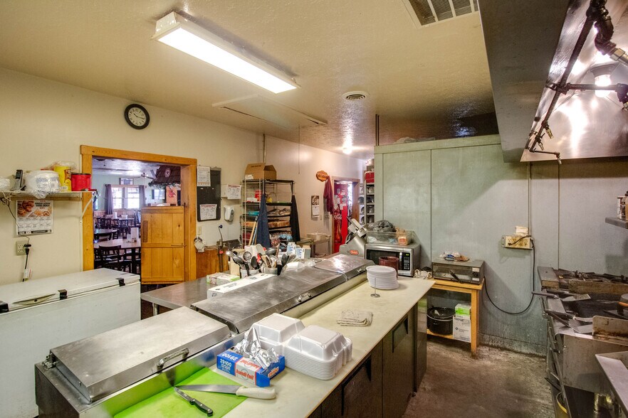 More Photos Of 15281 IL-109, Dow Specialty For Sale