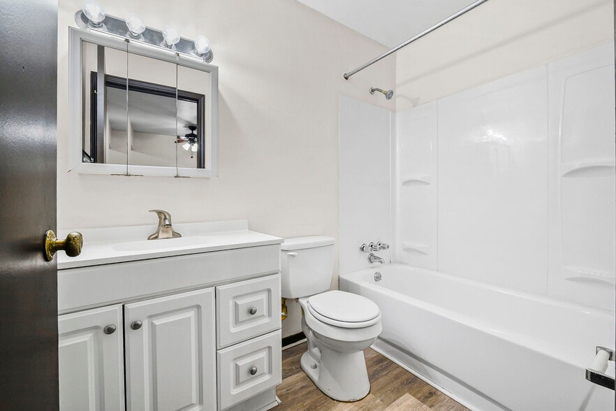 More Photos Of 2144 W Sylvania Ave, Toledo Apartments For Sale