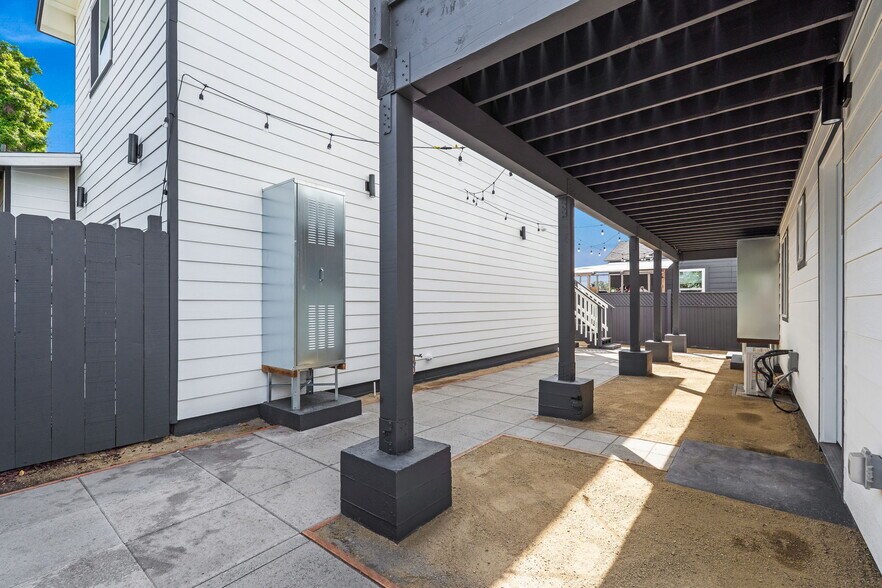 More Photos Of 3546-3552 47th St, San Diego Apartments For Sale