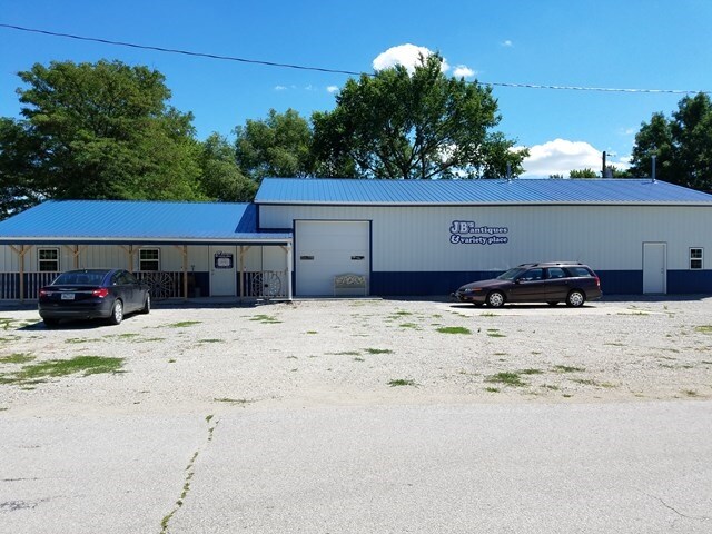 More Photos Of 232 Main St, Otho Storefront For Sale