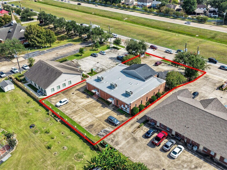 More Photos Of 6429 Fairmont Pky, Pasadena Office For Sale