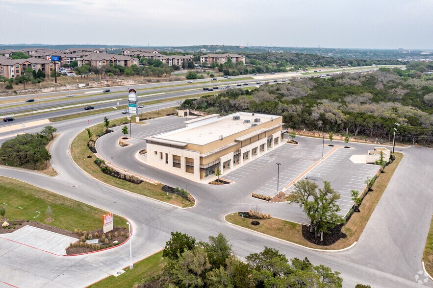 More Photos Of 4050 N Loop 1604 W, Shavano Park Storefront Retail Office For Lease