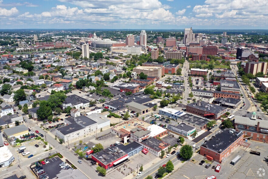 More Photos Of 945 Westminster St, Providence Light Manufacturing For Lease