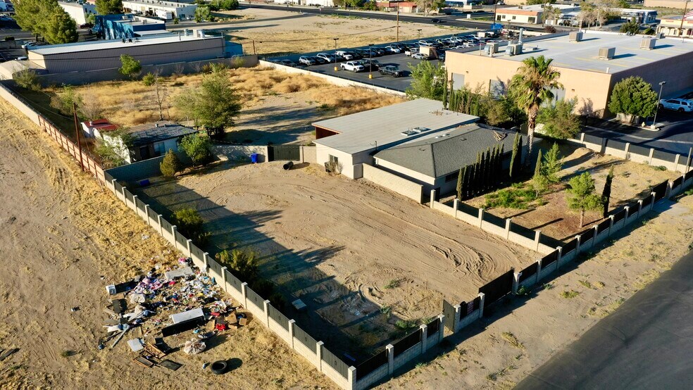 More Photos Of 15224 Bonanza Rd, Victorville Freestanding For Sale