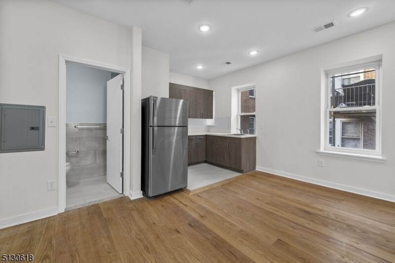 More Photos Of 396 E Kinney St, Newark Apartments For Sale