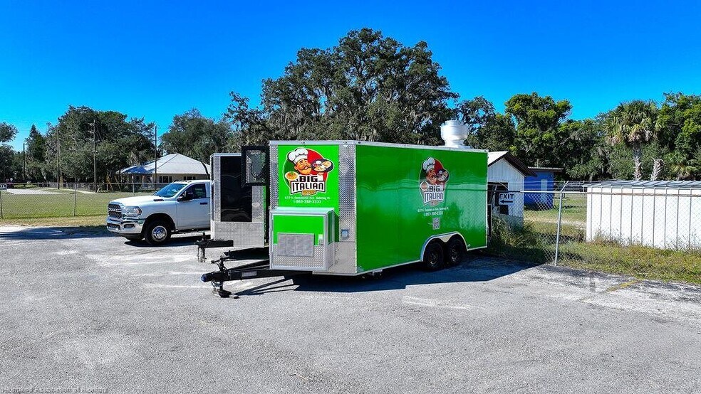 More Photos Of 637 S Commerce Ave, Sebring Restaurant For Sale