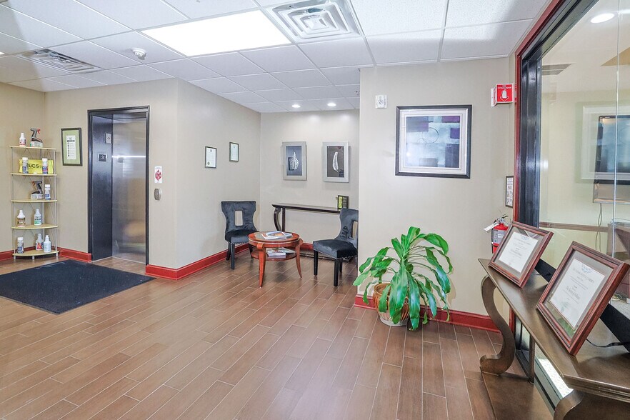 More Photos Of 36 Cottage St, Poughkeepsie Warehouse For Sale