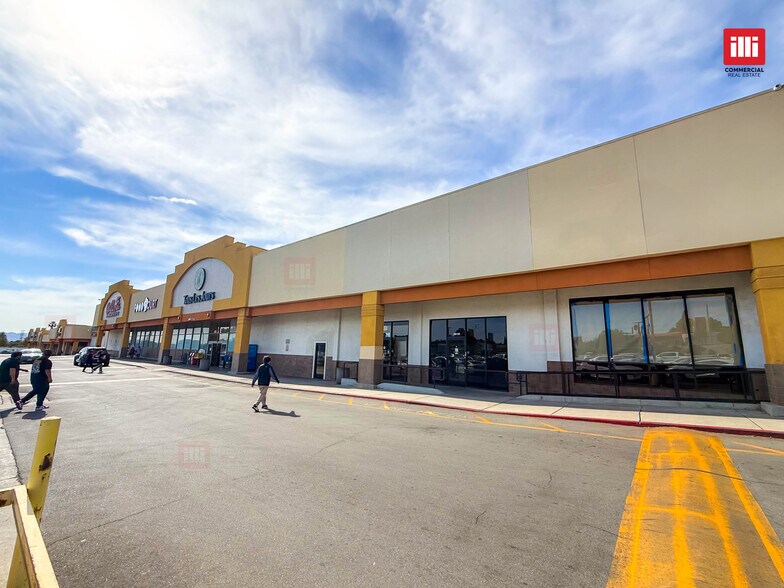 More Photos Of 10147-10235 Reseda Blvd, Northridge Storefront For Lease