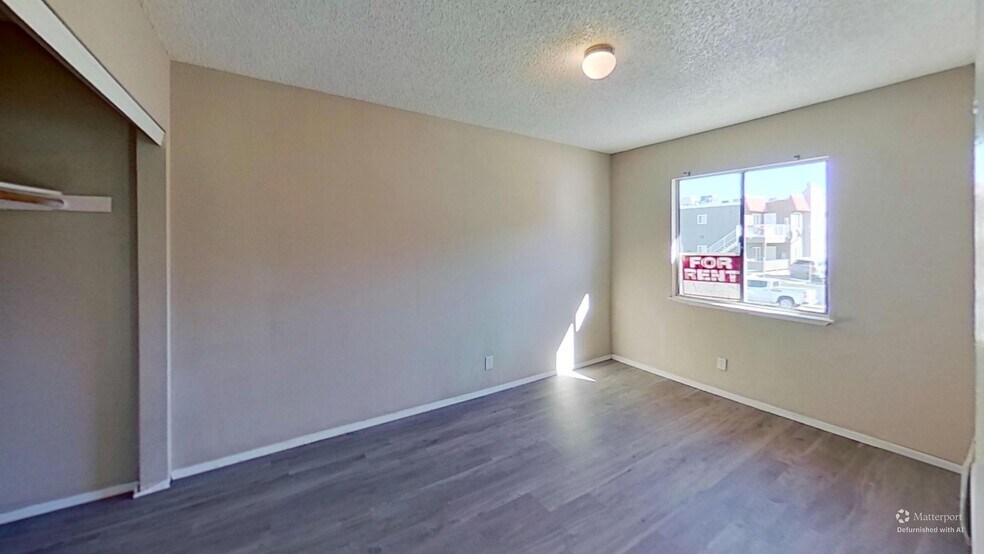 More Photos Of 2305 Exeter Dr, Las Vegas Apartments For Sale