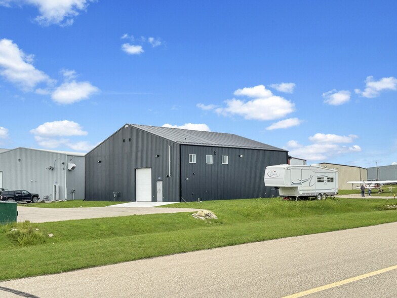 More Photos Of #30 1422 Township 320 Mountain View County rd, Didsbury Specialty For Sale
