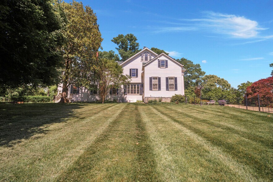 More Photos Of 1902 Jefferson Pike, Brunswick Lodge Meeting Hall For Lease