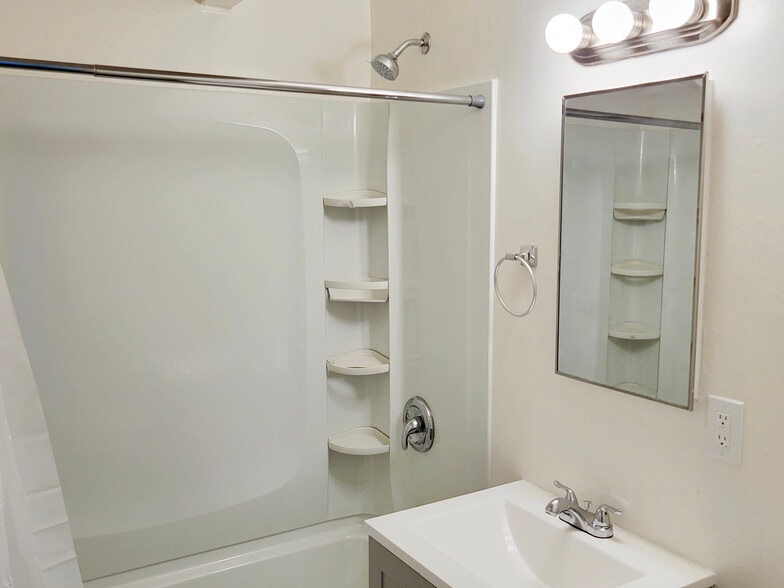 More Photos Of 1124 Union Ave, Fairfield Apartments For Sale