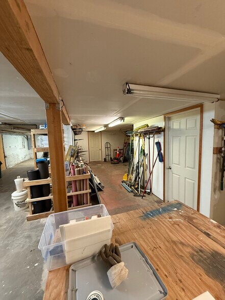 More Photos Of 625 NW 45th St, Seattle Office For Lease