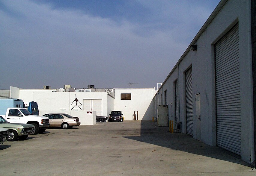 More Photos Of 1008-1028 N Tustin Ave, Anaheim Unknown For Lease