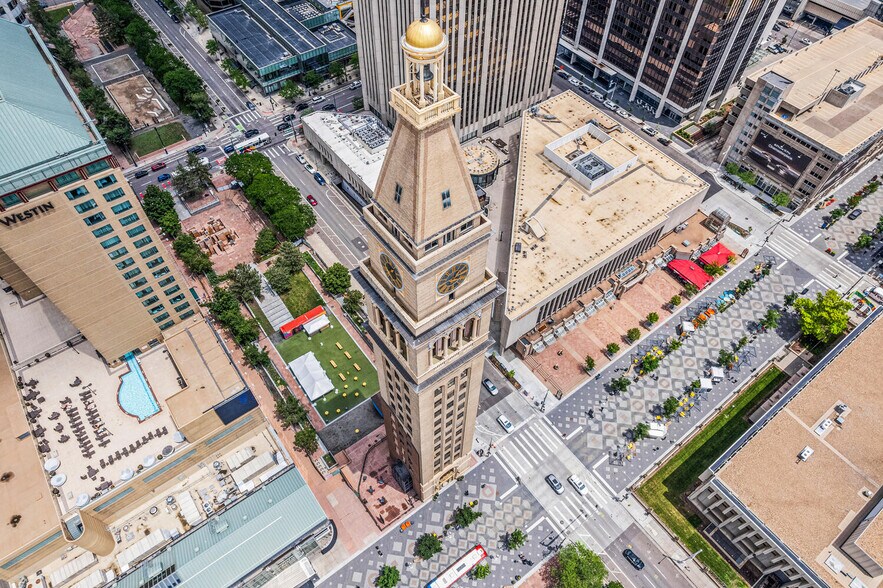 More Photos Of 1601 Arapahoe St, Denver Office For Sale