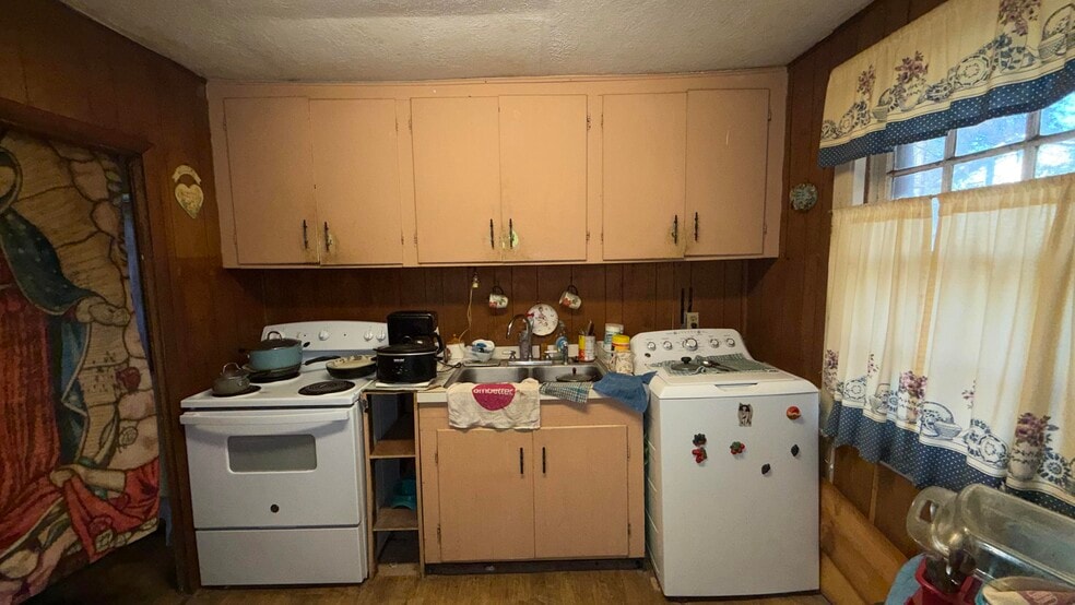 More Photos Of 110 57th Ave, Meridian Apartments For Sale