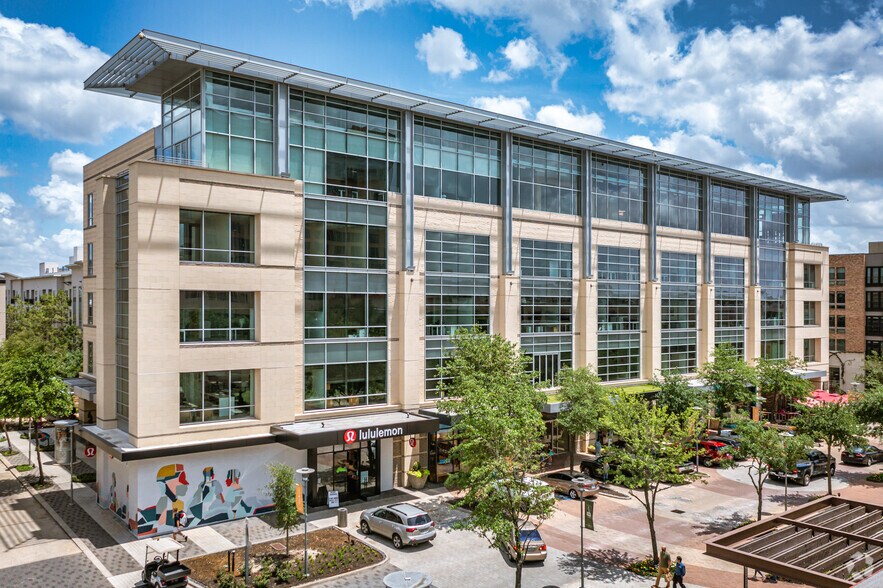 More Photos Of 800 Town & Country Blvd, Houston Coworking Space