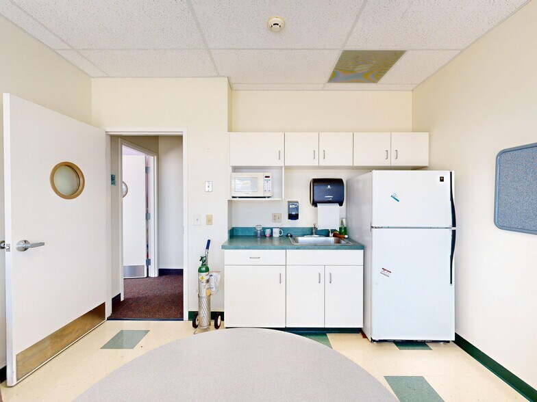 More Photos Of 128 W 12th St, Erie Office For Sale