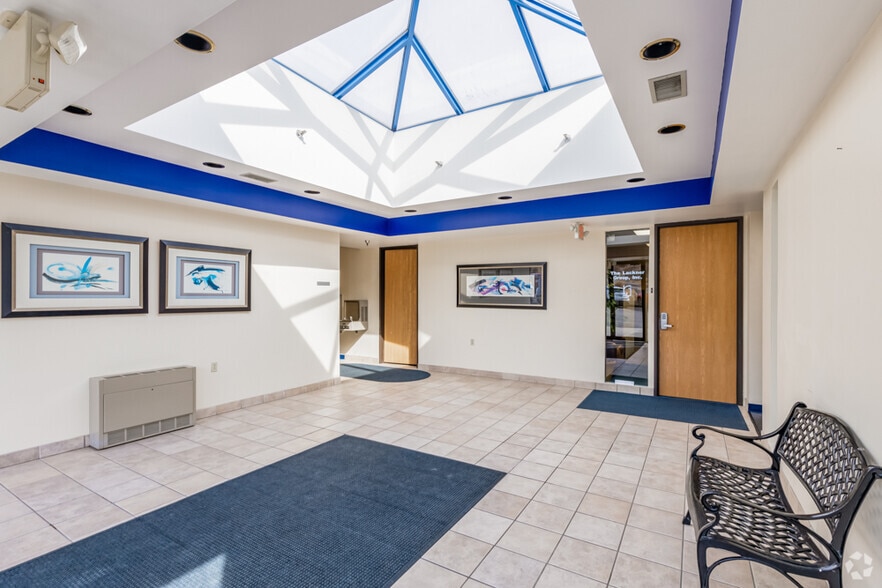 More Photos Of 600 N Bell Ave, Carnegie Unknown For Lease