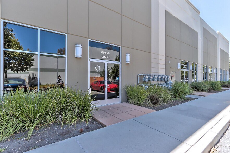 More Photos Of 1298 Kifer Rd, Sunnyvale Medical For Lease