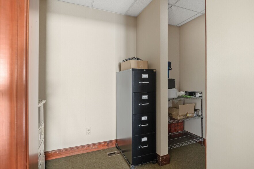 More Photos Of 3114 N Belt Hwy, Saint Joseph Fast Food For Sale