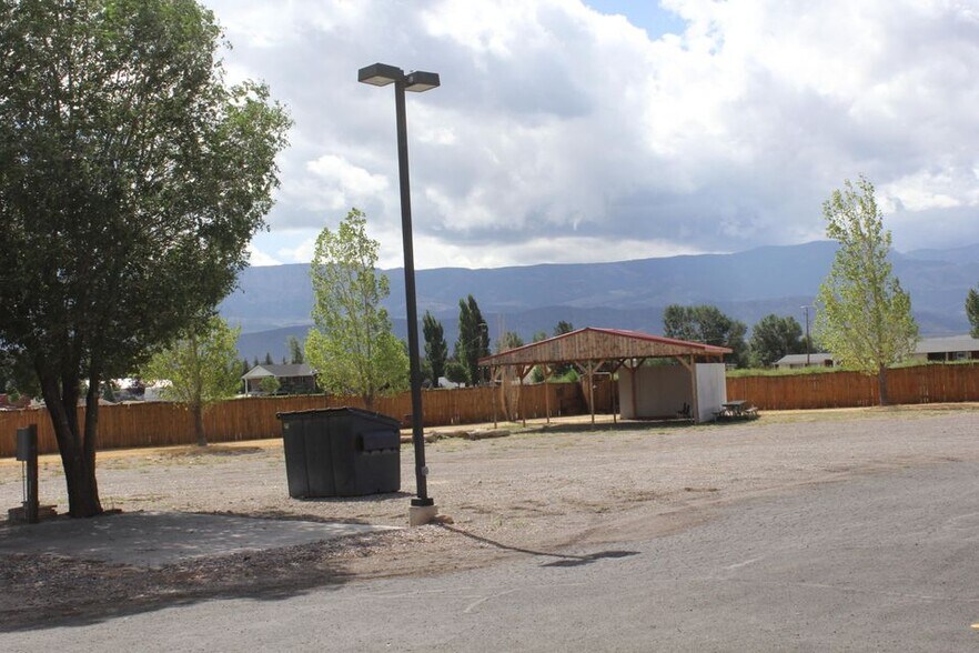 More Photos Of 339 S Highway 89, Circleville Hotel For Sale