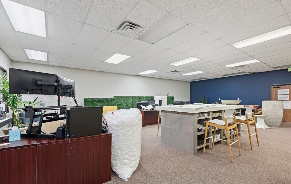 More Photos Of 6056 Corte Del Cedro, Carlsbad Warehouse For Sale