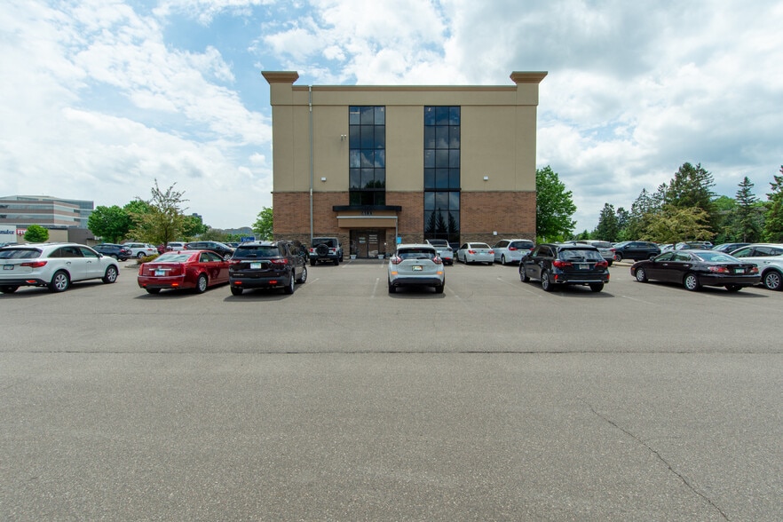More Photos Of 7300 France Ave S, Edina Medical For Sale