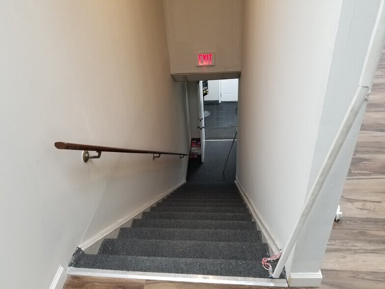 More Photos Of 4700 Stamp Rd, Marlow Heights General Retail For Lease